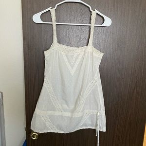 Delia’s cream tank top